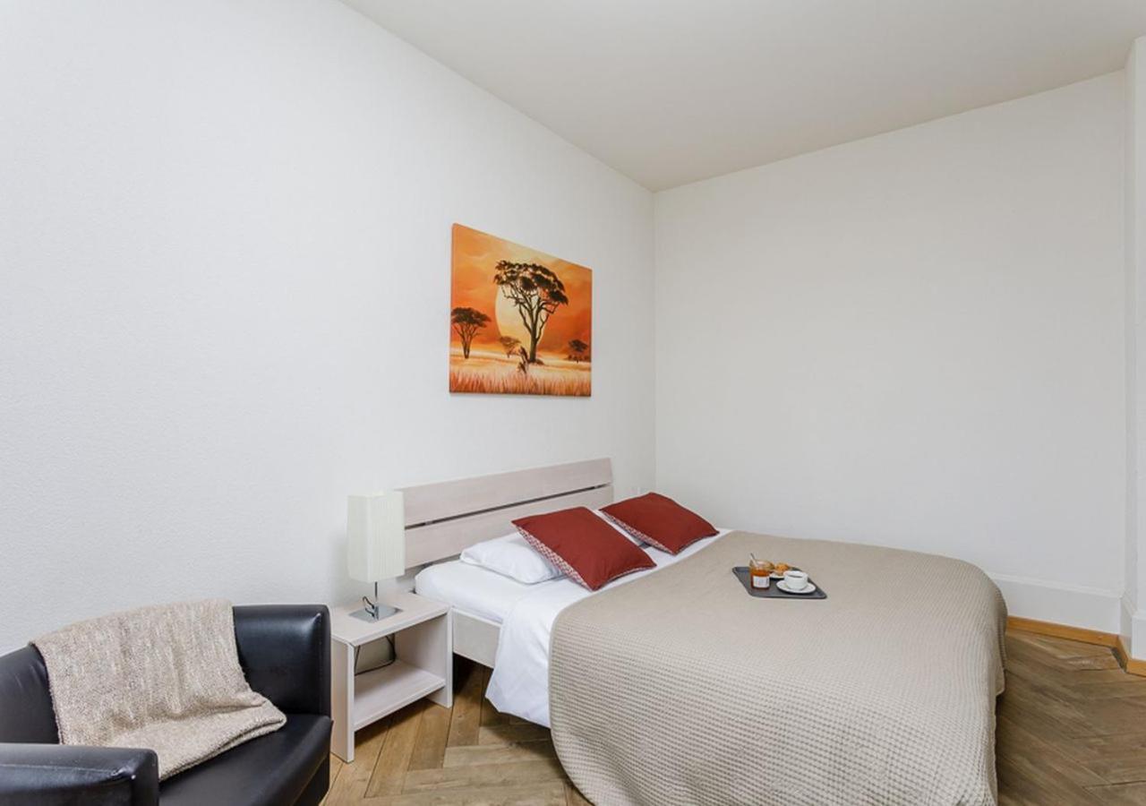 Apartamento Swiss Star North End - Contactless Self Check-In Zúrich Exterior foto